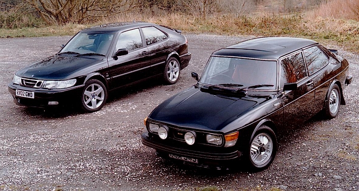 Saab 9-3 z 2002 roku oraz Saab 99 z 1977 fot. Newspress