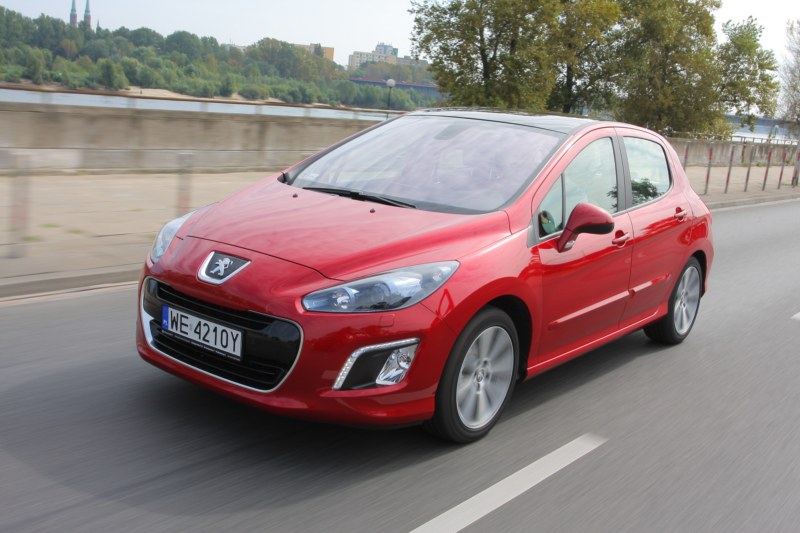 Testowany Peugeot 308 w wersji Allure wygląda niezwykle efektownie. Fot. Moto.wieszjak.pl