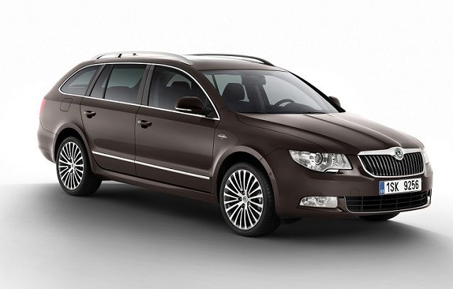 Skoda Superb Laurin & Klement fot. Skoda
W polskich salonach dostępna jest już Skoda Superb z luksusowym wyposażeniem Laurin &Klement.