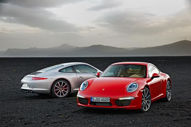 911 najlepszym autem sportowym 2011 roku.