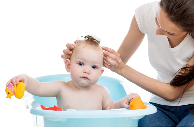 W jaki sposób rozliczyć dochody niani? / fot. Fotolia