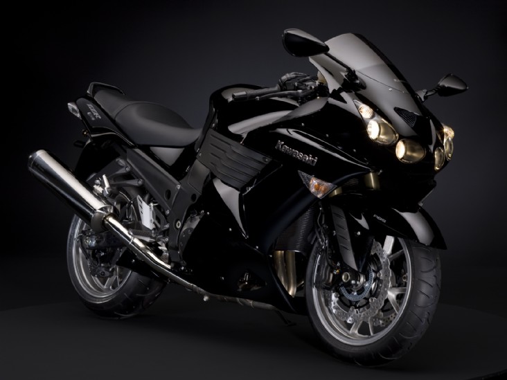 Najczęściej występującą w obrocie formą zawarcia umowy sprzedaży motocykla jest forma pisemna.