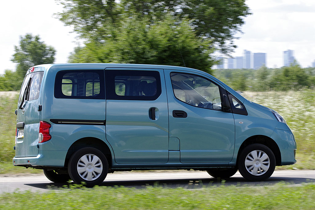 Test Nissan NV200: Van Wcale Nie Mini - Infor.pl